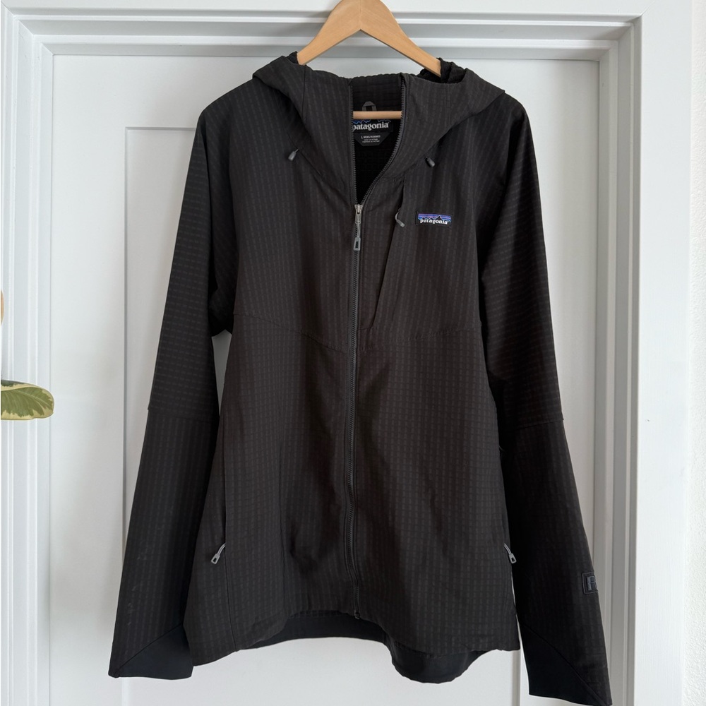 Men’s Patagonia R1 (I think!) Jacket - Large